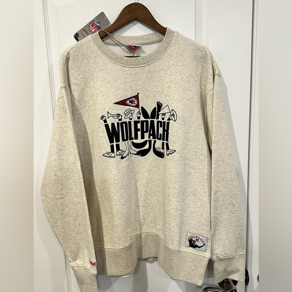 MITCHELL & NESS Men’s Kansas City “Wolfpack” Throwbacks Sweatshirt - NWT